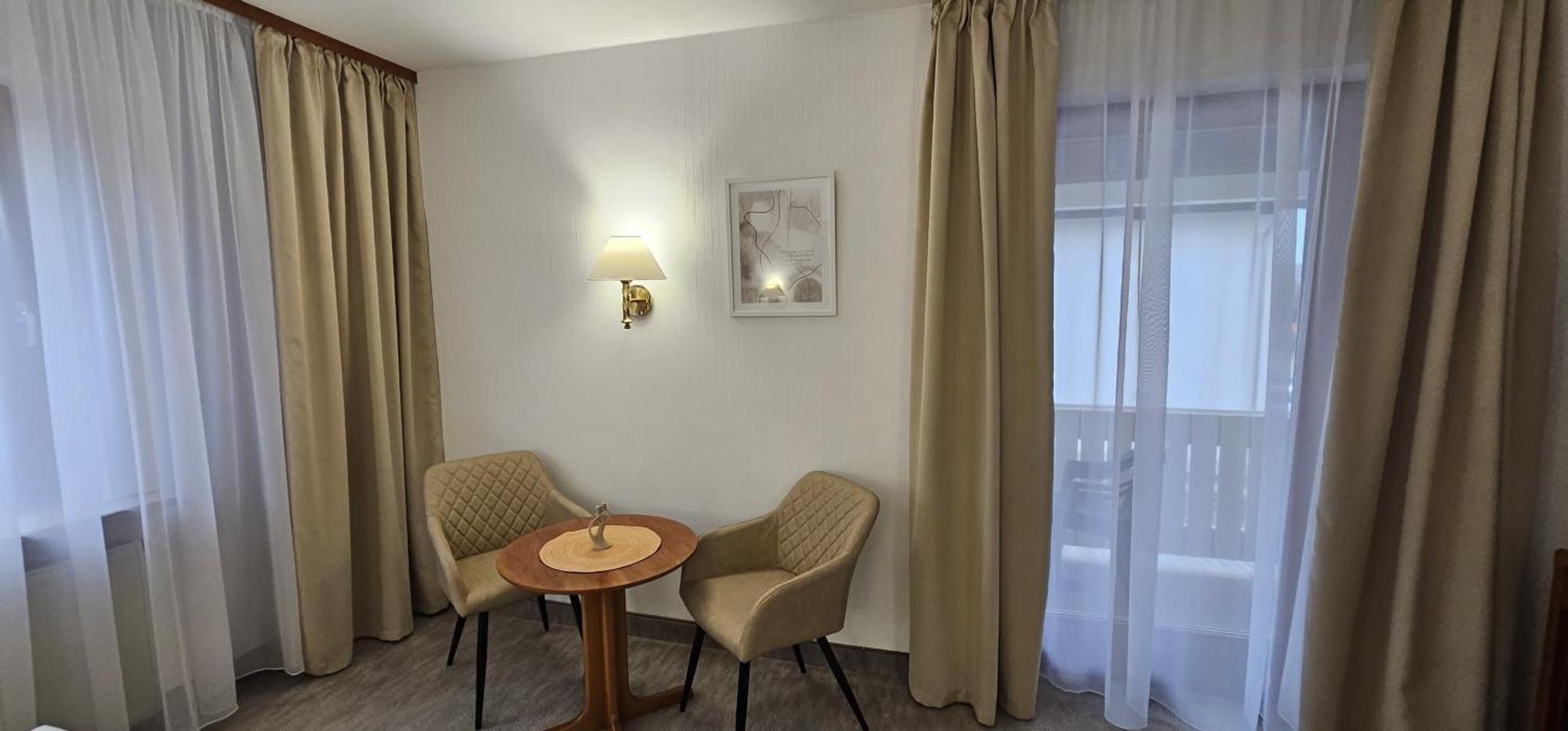 Hotel Garni Vierjahreszeiten باد ستافلستين المظهر الخارجي الصورة